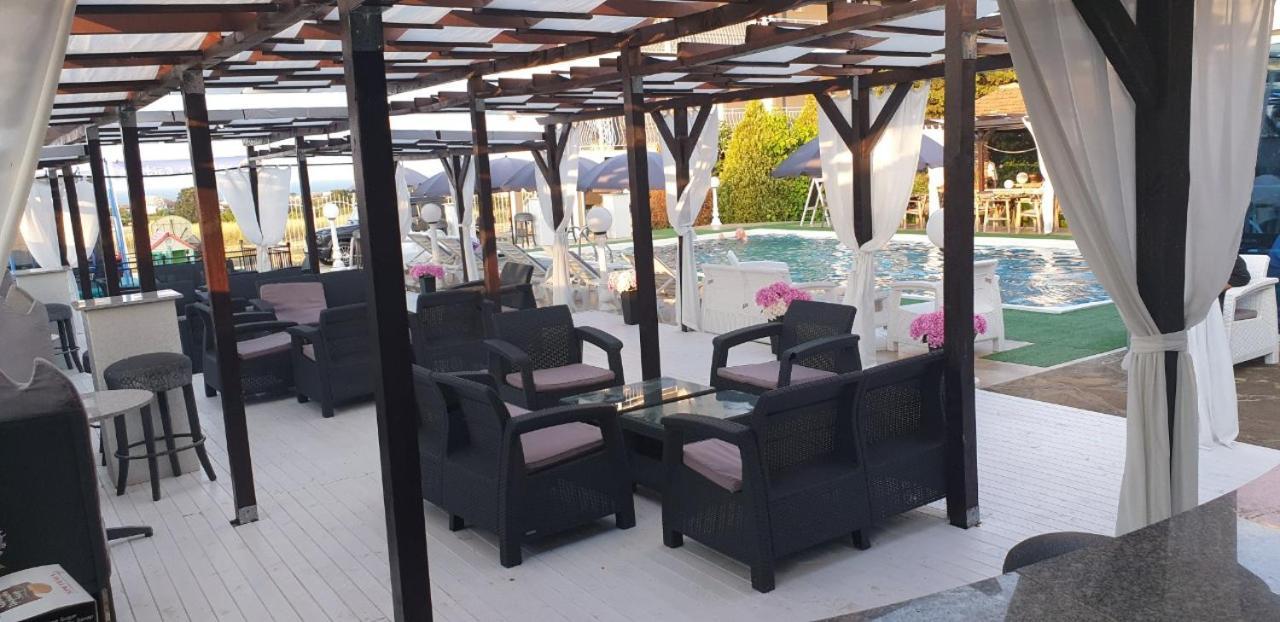 Complex Exotica Hotel Lozenets Ngoại thất bức ảnh