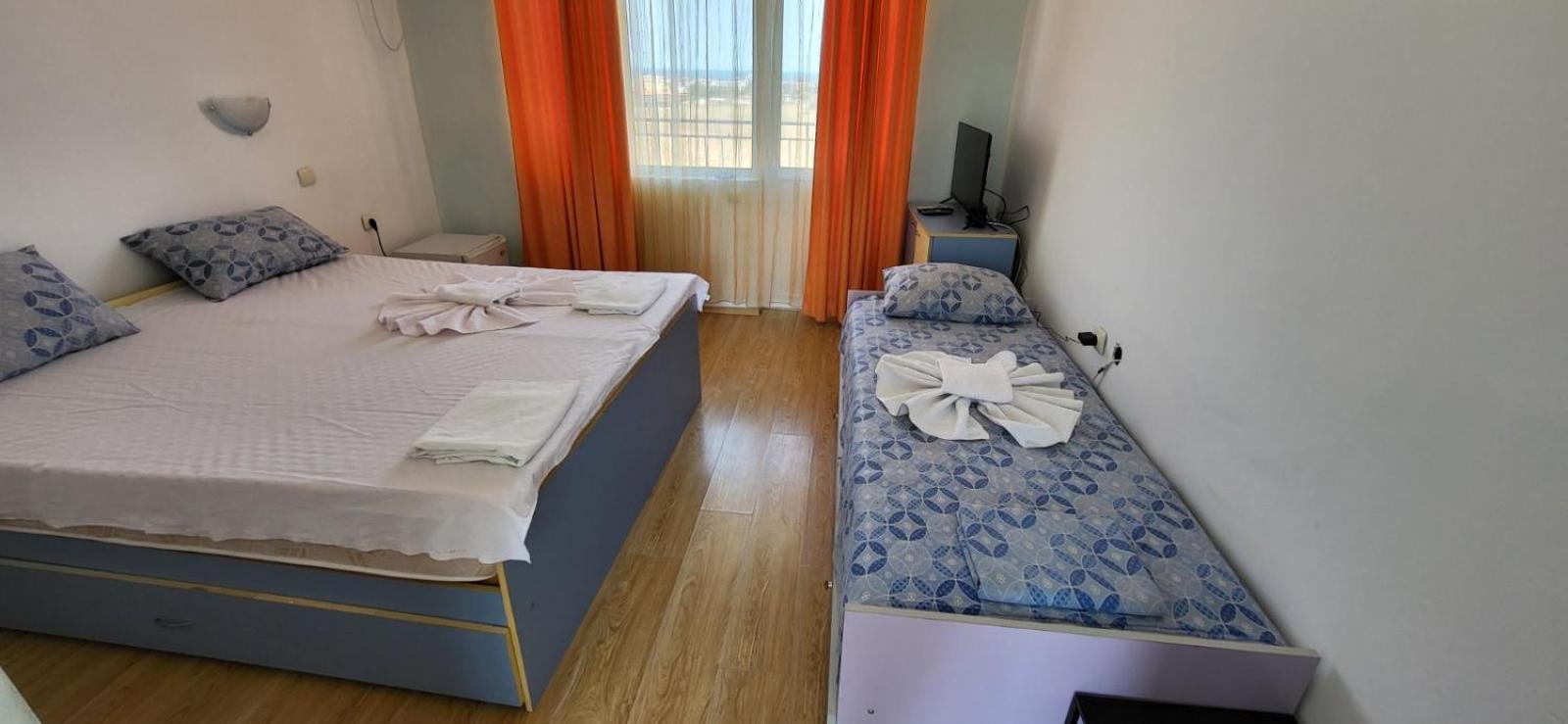 Complex Exotica Hotel Lozenets Ngoại thất bức ảnh