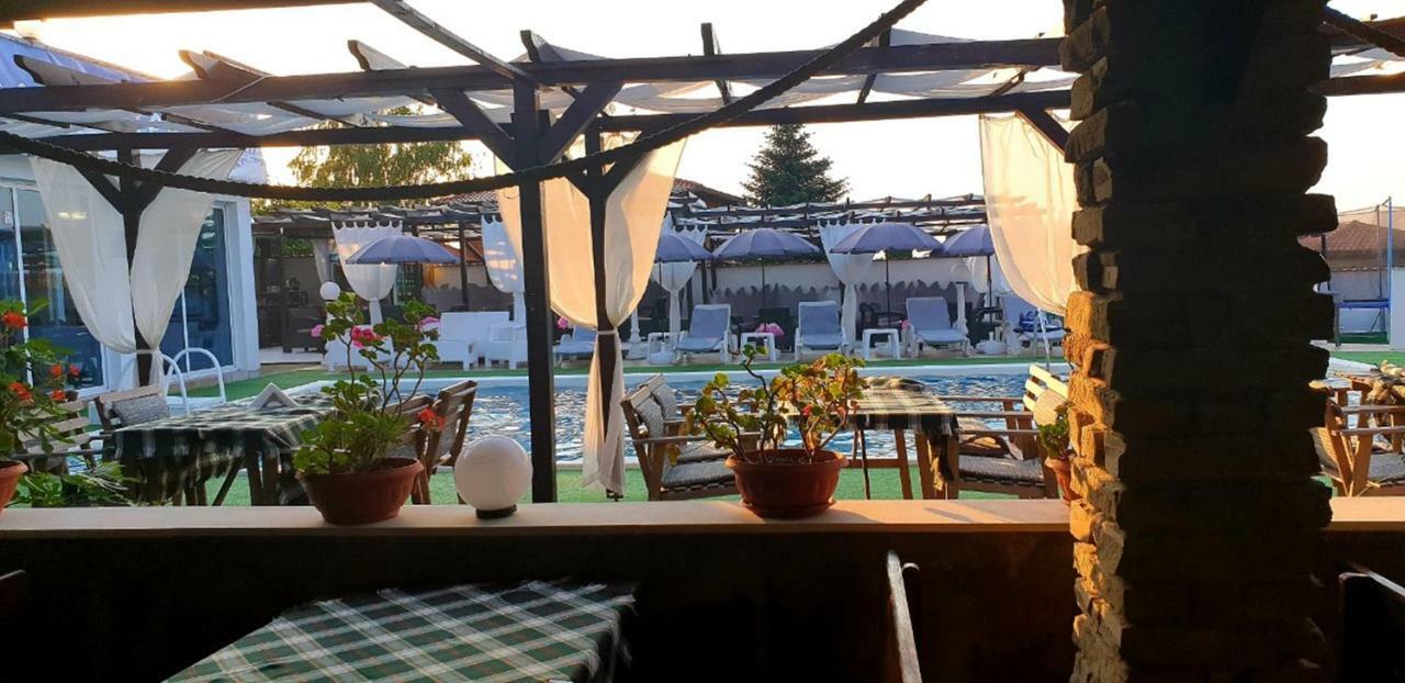 Complex Exotica Hotel Lozenets Ngoại thất bức ảnh
